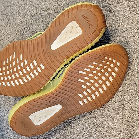 Yeezy Mens 350 Semi Frozen Yellow - Picture 5 of 5